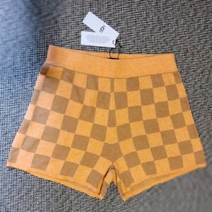 UGG NWT Maliah Short Orange Brown Checkered Shorts Size Large